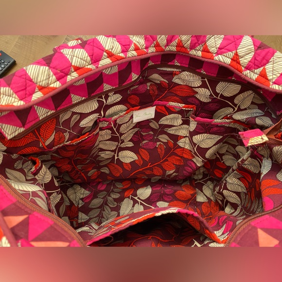 Vera Bradley Tote - Picture 7 of 8